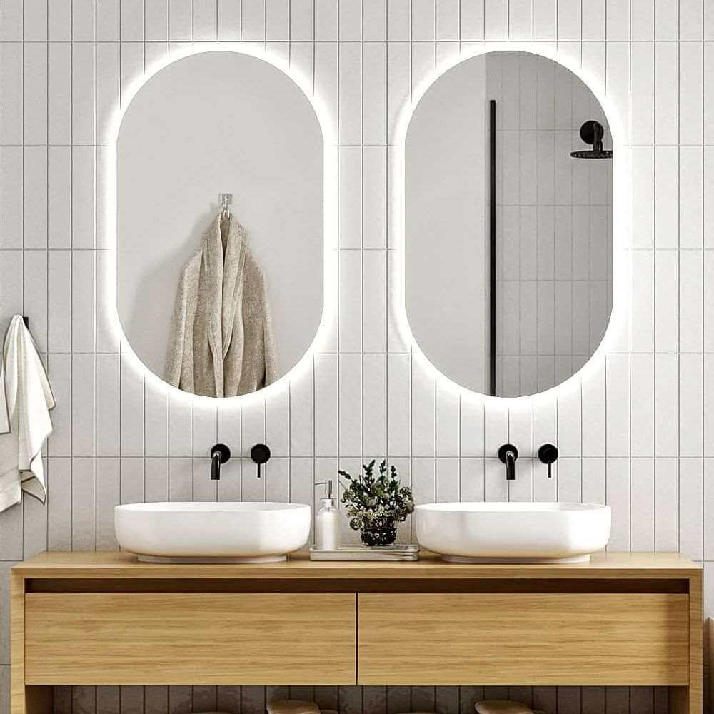 PillovalLEDmirror 450x1000mm with front lighting