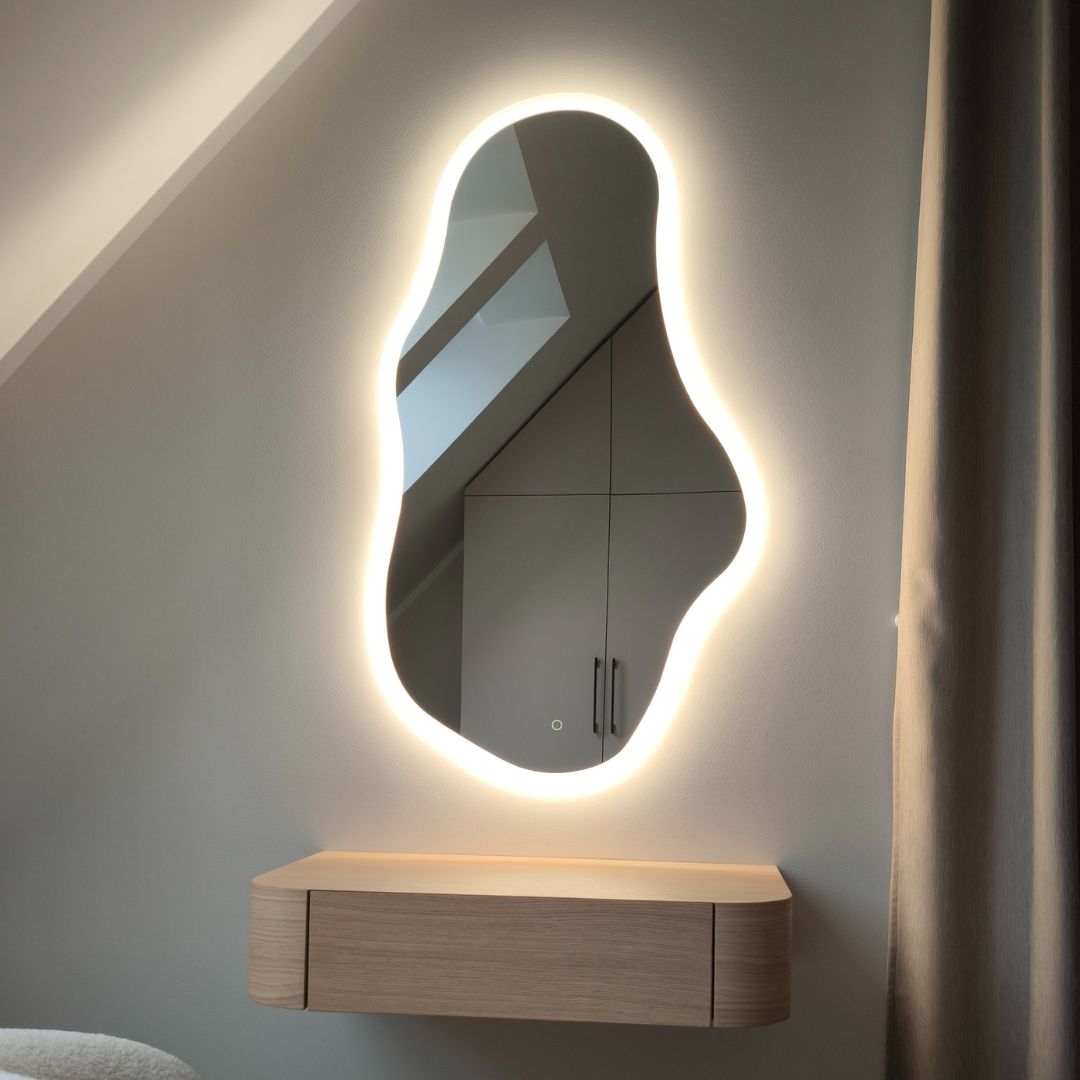 Cloud-shape LED mirror with front lighting