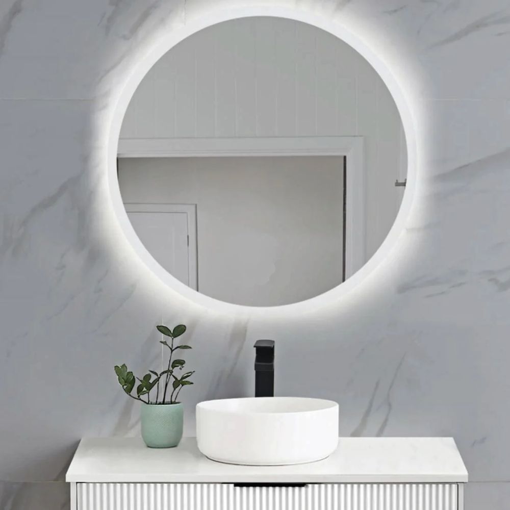 Round LED mirror with front lighting Ø 700 mm